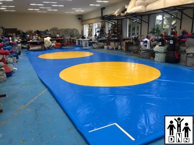 Покрышка борцовская 12х12м плотность 630гр*м2 двухцветная карманы DNN