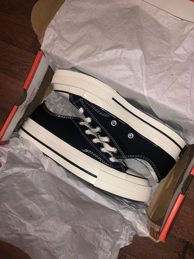Фото Конверсов Chuck Taylor 70 low top черные низкие 162058c в коробке