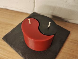 Набор свечей "Инь-Янь" черная и красная, 2 шт., 8 x 5,5 см