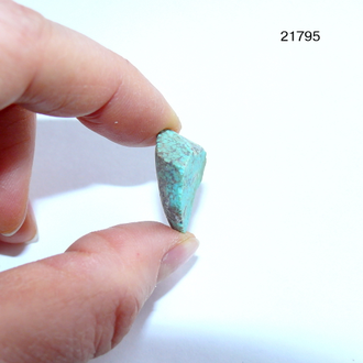 Бирюза натуральная (необработанная) Казахстан арт.21795: 2,6г - 18*13*8мм