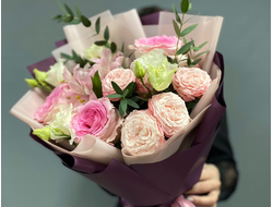 Букет роз "Созвездие любви"