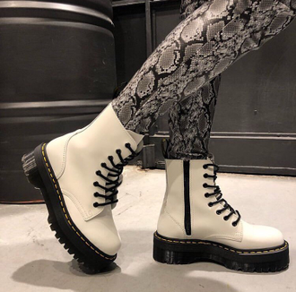 Ботинки Dr. Martens JADON на толстой подошве белые  в Сочи