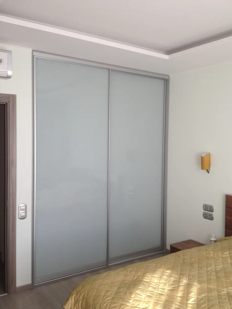 086 Шкаф-купе