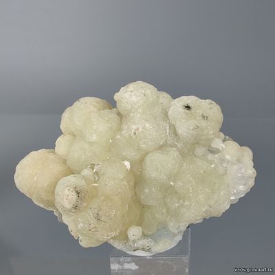 Стильбит, кальцит. Индия. 64*45*30мм