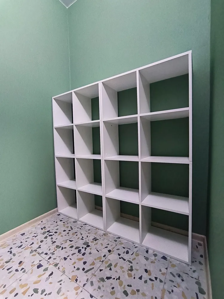 Сборка стеллажа гардеробной