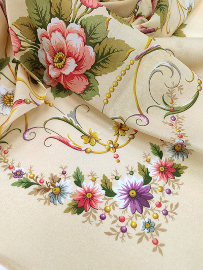 Павловопосадский платок Озеро света 1715-2