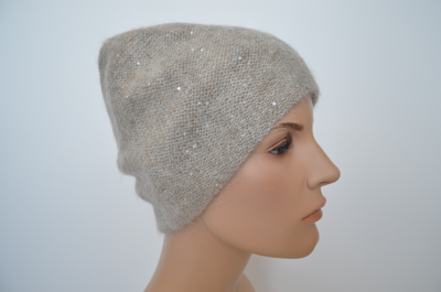 Вязаная шапка Италия бежевая