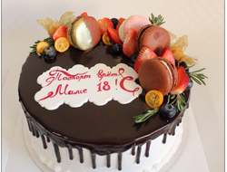Торт без мастики, с ягодами (3 кг.)