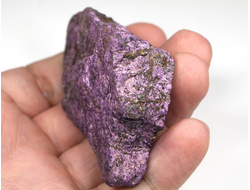 Пурпурит, коллекционный образец, Намибия (72*40*21 мм, 82 г) №27299