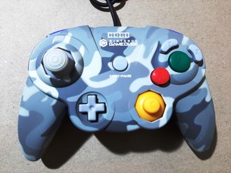 №023 HORI PAD CUBE Контроллер для Nintendo GameCube Grey Urban Camo (Камуфляж)