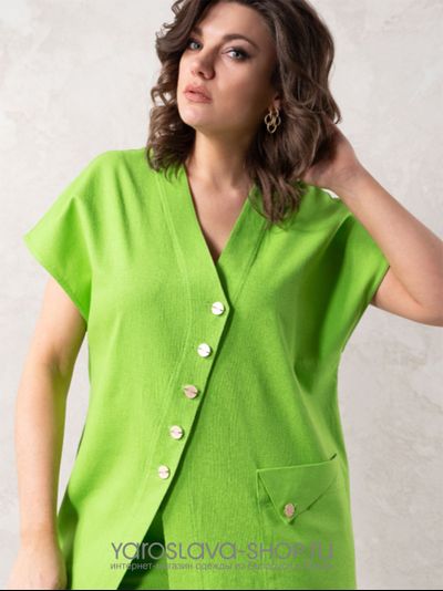 Льняной брючный комплект яркого салатового цвета