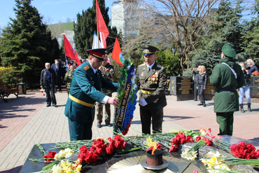 Сквер Славы 11.04.2022