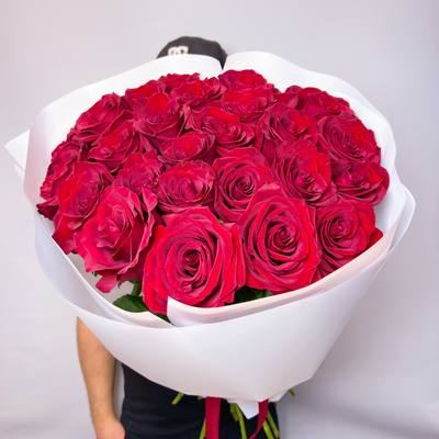 Букет красных роз Эквадор премиум 25 шт