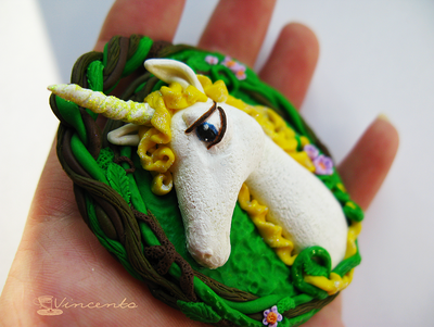 Сказочное колье с подвеской "Единорог"