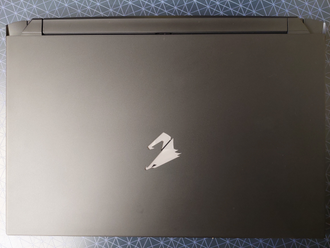AORUS 17G KD  ( 17.3 Full HD IPS 300Hz i7-11800H RTX3060 (6Gb) 16Gb 512Gb SSD )