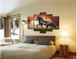 Модульная картина "Черный конь"