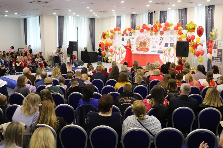 Конкурс красоты и материнства "Миссис Петергоф 2024"