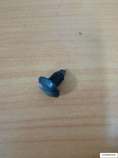 Пистон обивки багажника ВАЗ 2110 н/о аналог,2108-6302015,  (цена за 100 шт.)