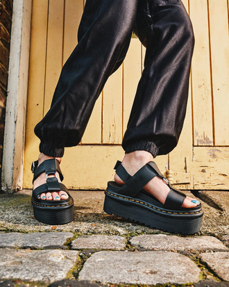 Strap doc martens 2025