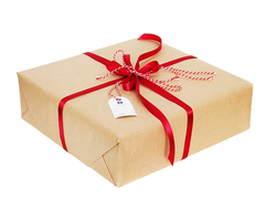 Подарки в крафтовой упаковке