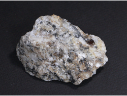 Циркон (кристаллы в породе), Россия, Южный Урал, Вишневые горы (48*32*14 мм, 23 г) №17770