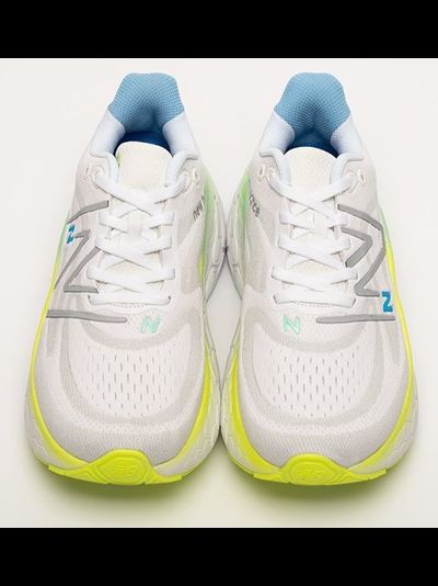 New Balance Fresh Foam x More Trail V4 White Cobalt