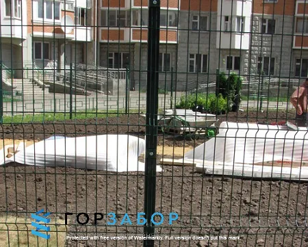 Секционный забор из 3Д панелей