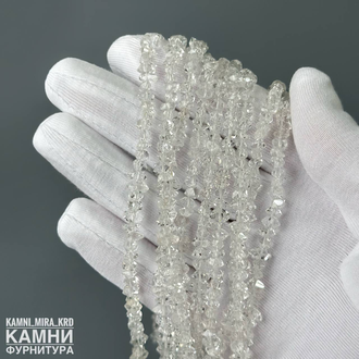 Двухвершинные кристаллы горного хрусталя "Алмазы Херкимера" 5-6 мм, цена за нить 19 см