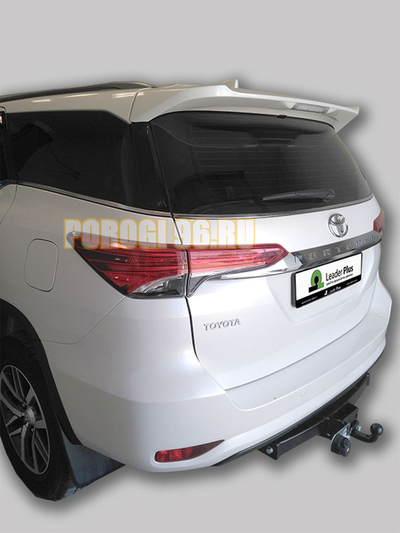 Фаркоп Лидер-Плюс для Toyota Fortuner 2005-2015