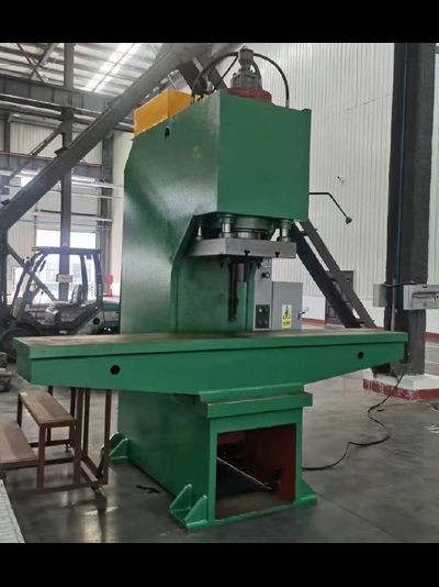 Вертикальный гидравлический пресс