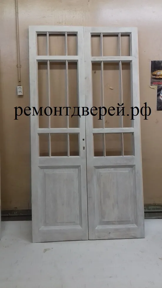 Двери загрунтованы. Следующим этапом будет покраска