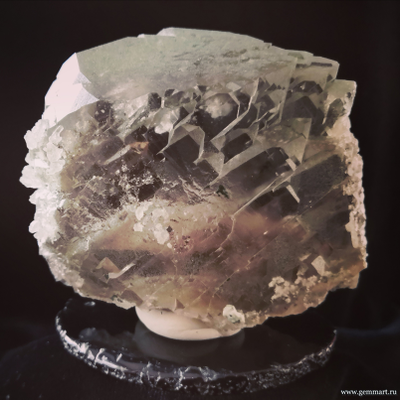 Кварц дымчатый ("крученик" или "gwindel")  с хлоритовой присыпкой. 80*40*65мм. (ААА)