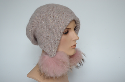 Розовая женская вязаная шапка ушанка с помпонами Вицио Италия зима 2023