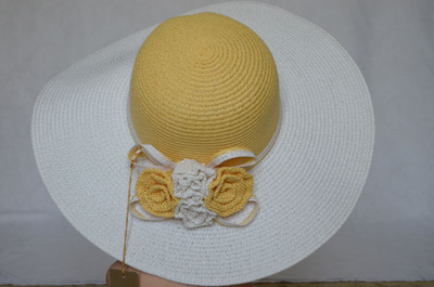 Шляпа Stefania Maiaroli 1638 белая с желтым