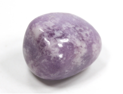 Лепидолит сиреневый, галтовка, Бразилия (27*21*20 мм, 23 г) №35173