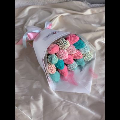 Букетик с вкуснейшей клубникой «Бабл Гам»