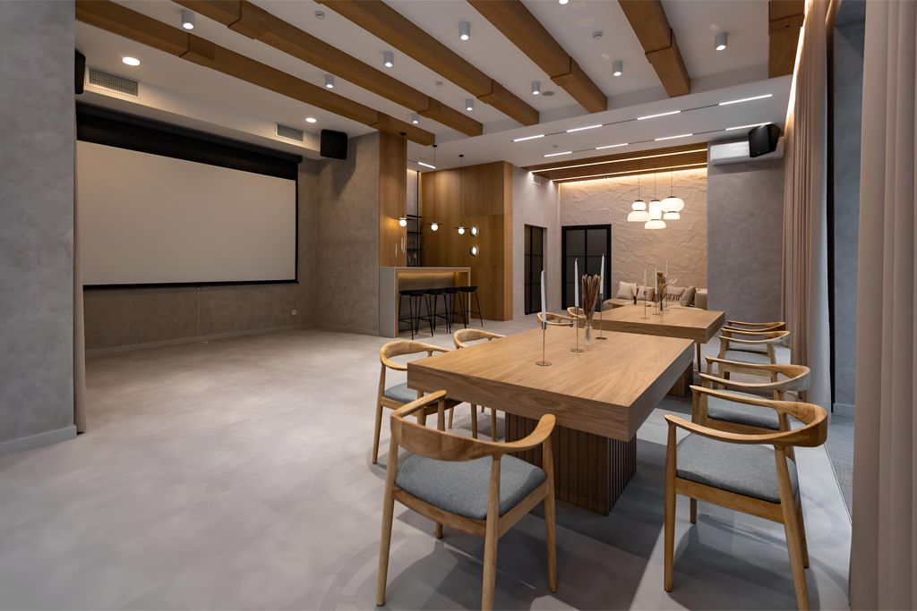 Интерьер Island Loft с лаунж-зоной и стильным декором