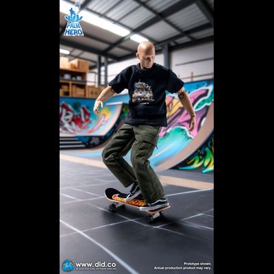 Скейтер - Коллекционная фигурка 1/12 SCALE Palm Hero Simply Fun Series  The Skateboarder (SF80004) - DID