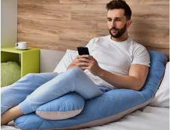 Подушка обнимашка на молнии с ластовицей для мужчины U 340 х 35 см холлофайбер наволочка сатин Люкс страйп цвет на выбор