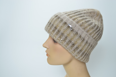 Шапка Vizio 1023 CRY бежевая с отворотом