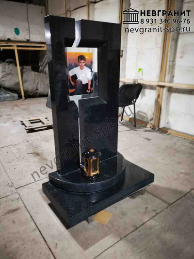 Элитный памятник НГ-161 составной со стеклом цветным