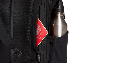 Скрытый карман для документов в рюкзаке Thule Paramount 24L Black