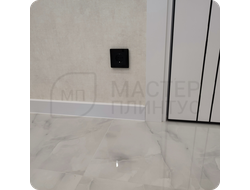 Плинтус ХДФ Dollken Cubu Flex Life 60мм Х 2,5 м Белый RAL 9003 в интерьере 12