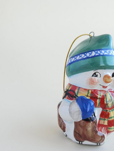 Снеговик с коньками