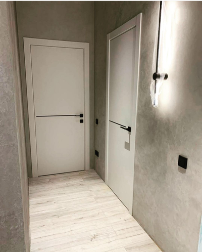 PRESTIGE. МОДЕЛЬ ЛАЙН 1. ГОРИЗОНТАЛЬНАЯ АЛЮМИНИЕВАЯ ВСТАВКА ЧЕРНОГО ЦВЕТА, С ВОЗМОЖНОСТЬЮ УСТАНОВКИ АЛЮМИНИЕВОЙ КРОМКИ ПО ТОРЦАМ ДВЕРНОГО ПОЛОТНА