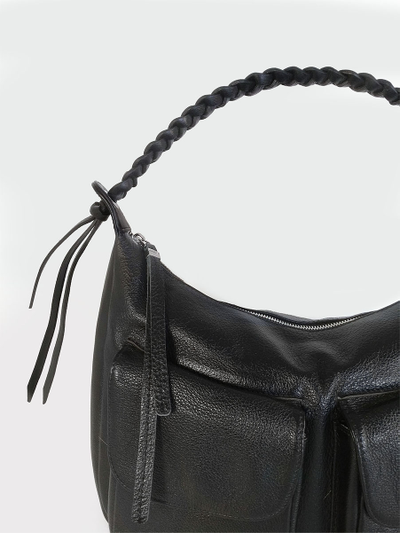 (АРТИКУЛ: 10130/1/5) СУМКА СРЕДНЕГО РАЗМЕРА, НАТУРАЛЬНАЯ КОЖА, ЧЕРНАЯ, С НАКЛАДНЫМИ КАРМАНАМИ, РУЧКА ЧЕРЕЗ ПЛЕЧО