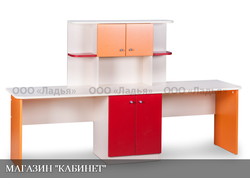 Уголок ИЗО КАРАНДАШ