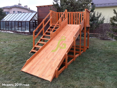 Деревянная зимняя горка Snow Fox, скат 4 м