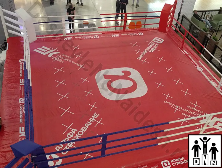 Боксерский Ринг на помосте