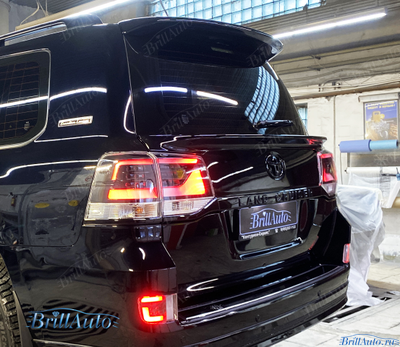 Спойлер Toyota Land Cruiser 200 16-21 черный